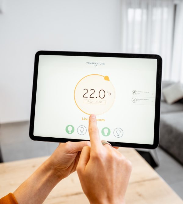 Controlling heating with a digital tablet at home